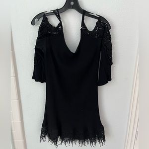 Black, size medium dress.